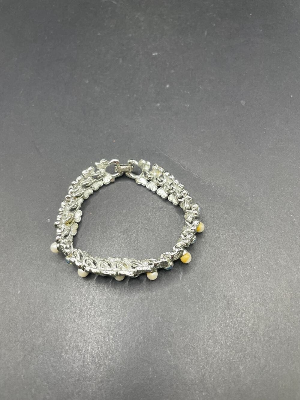 Vtg Coro AB Crystals Rhinestone And Faux Pearl Silver Tone Heart Bracelet Sz 6.5
